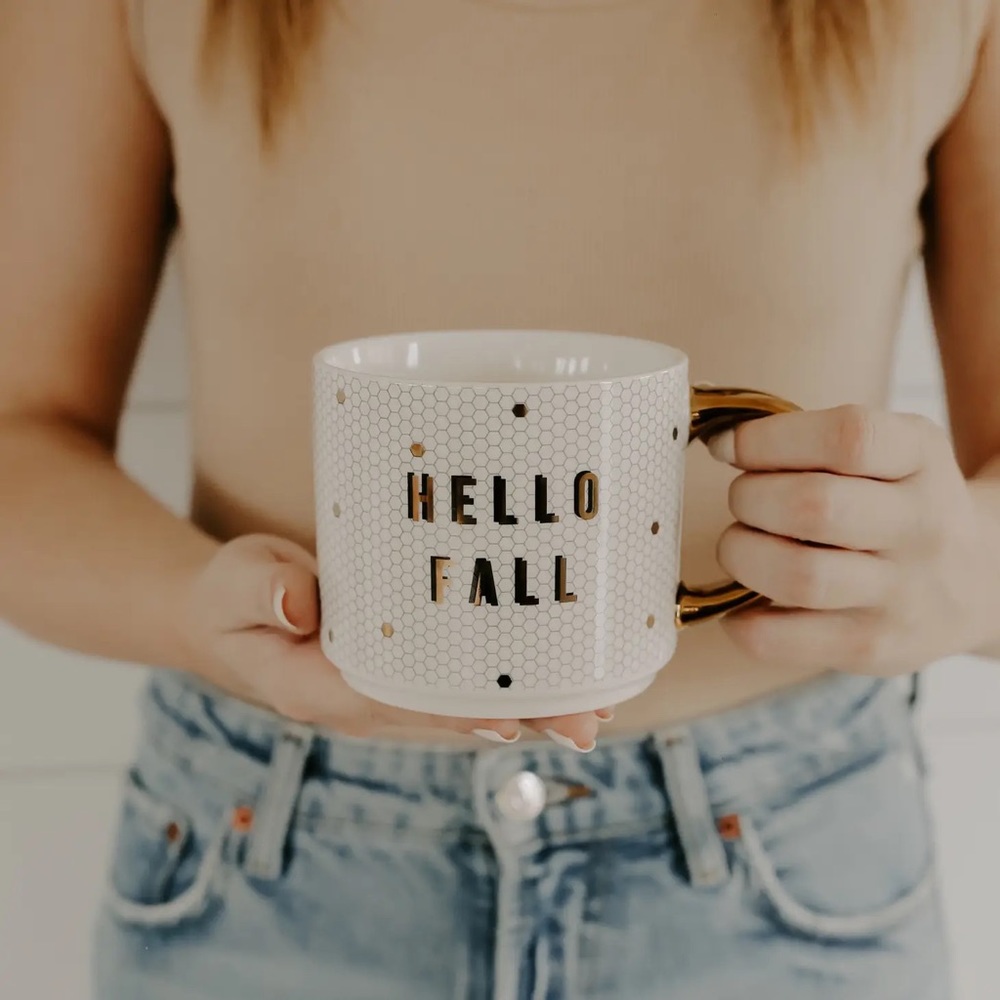 ✨CLEARANCE✨ 𝐇𝐞𝐥𝐥𝐨 𝐅𝐚𝐥𝐥 𝐆𝐨𝐥𝐝 𝐓𝐢𝐥𝐞 𝐂𝐨𝐟𝐟𝐞𝐞 𝐌𝐮𝐠 - Picture 4 of 4